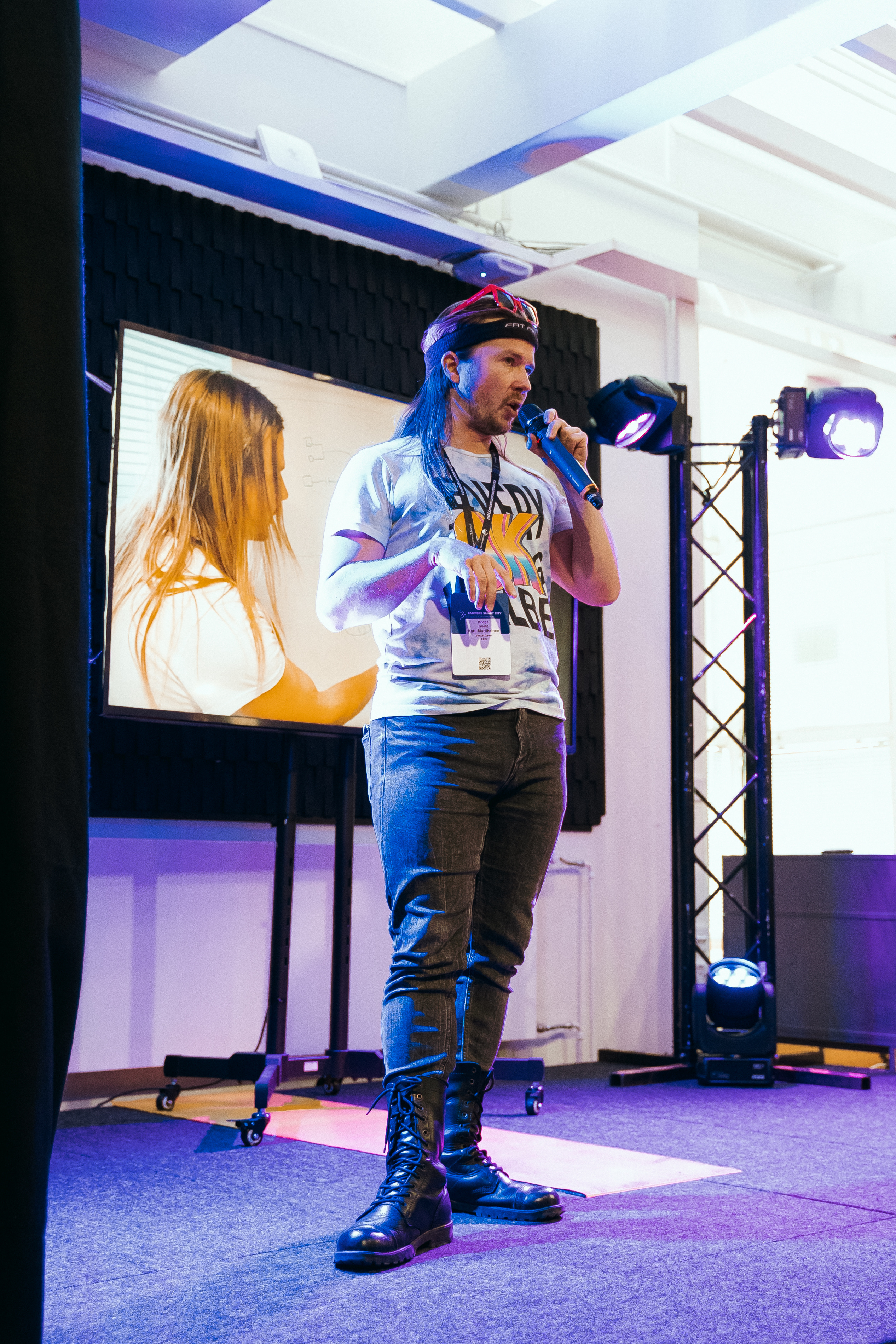 Antti Martikainen presenting